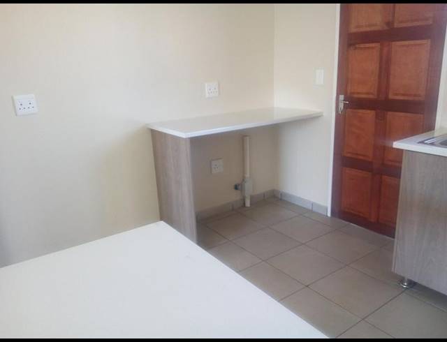 3 BEDROOM HOUSE FOR SALE IN AZAADVILLE